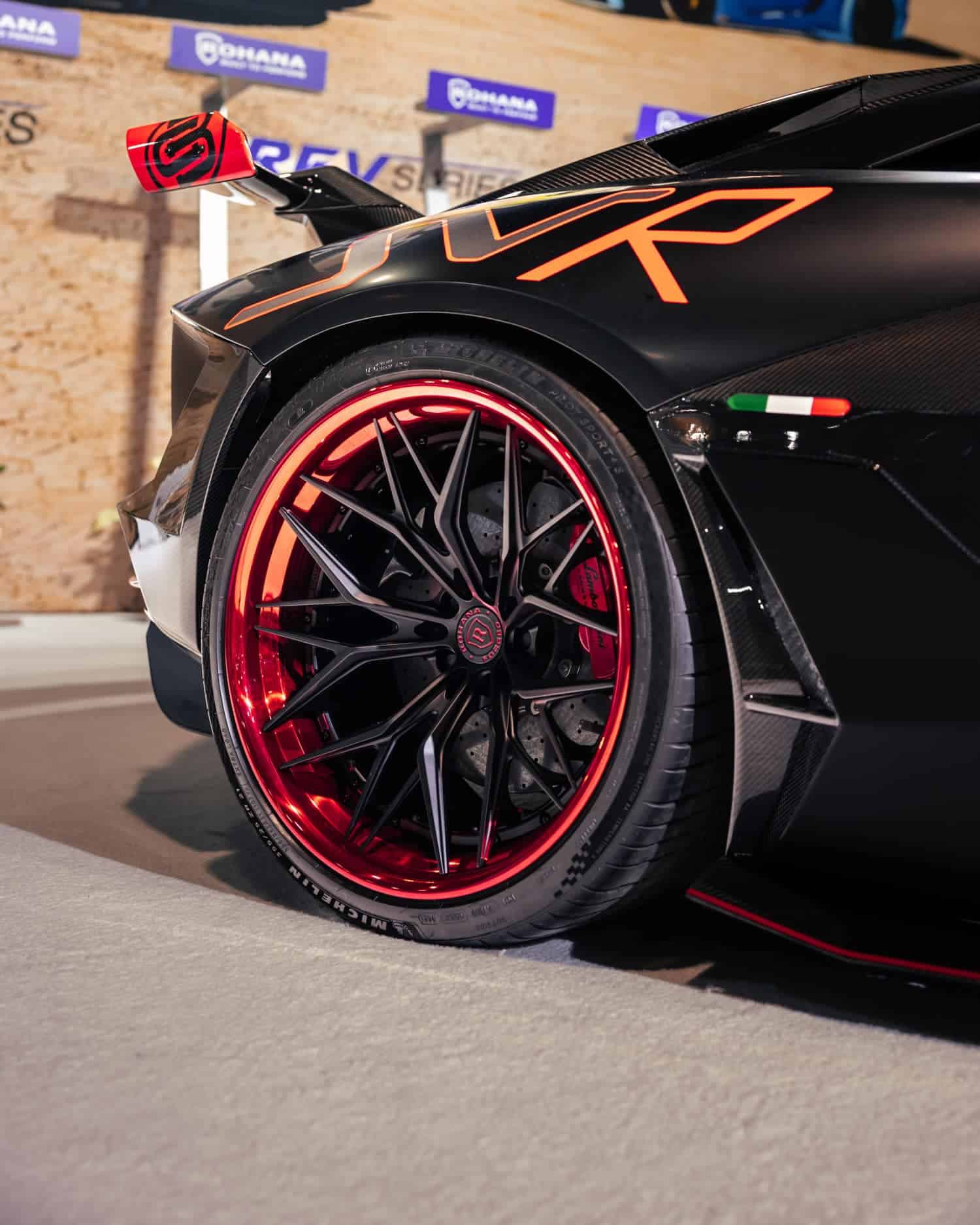 Booth-Cars-40-scaled.jpg Booth-Cars-40-scaled.jpg
